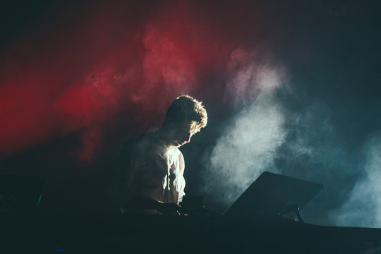 Der Umgang mit Tinnitus: Berühmte Musiker, die die Herausforderung überwunden haben